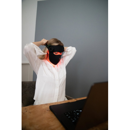 Mască facială LED